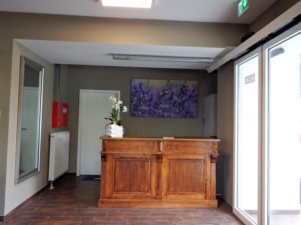 Garni Hotel Lavendelhof Nauen Esterno foto