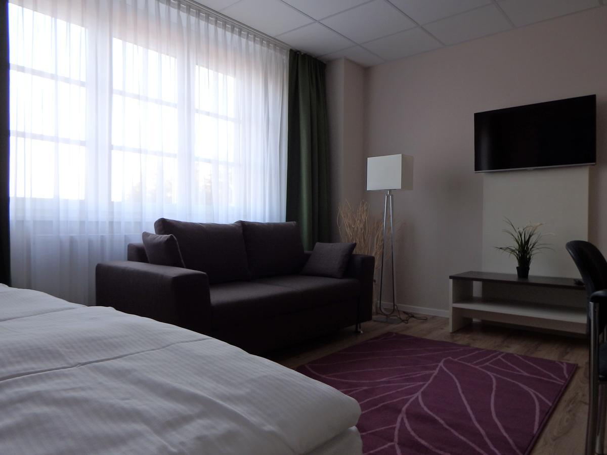Garni Hotel Lavendelhof Nauen Esterno foto
