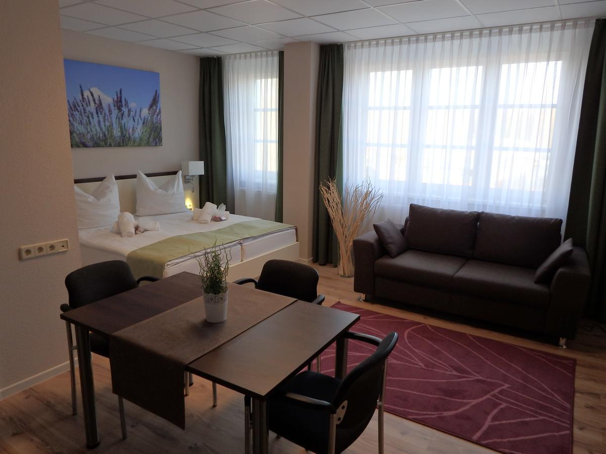 Garni Hotel Lavendelhof Nauen Esterno foto