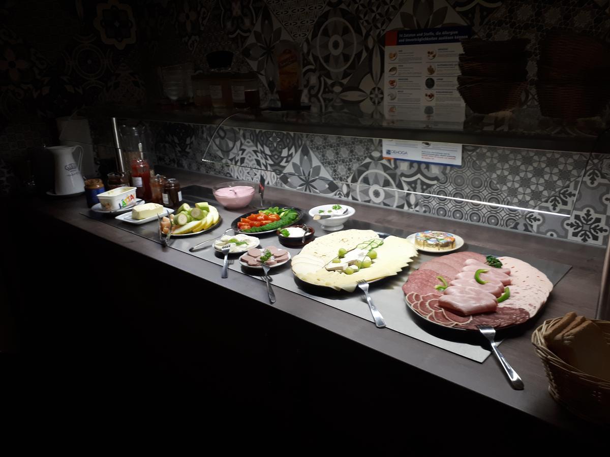 Garni Hotel Lavendelhof Nauen Esterno foto
